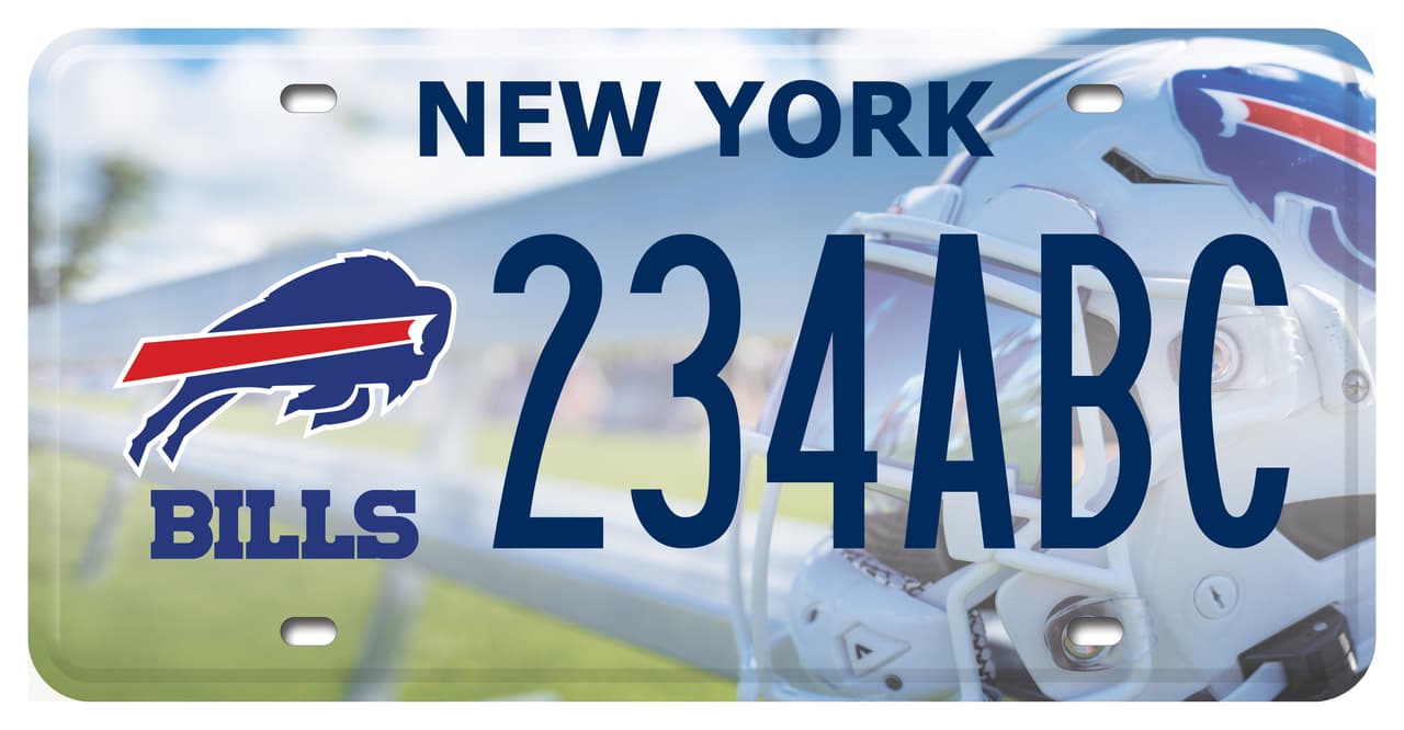 7.- En Séptimo lugar se encuentra la placa personalizada del equipo de futbol americano
<b>Bills de Buffalo. En total 517 fanáticos </b>escogieron llevar al equipo de sus amores en el auto.
<br>
