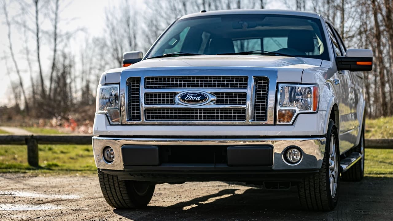 <h3 class="cms-H3-H3">Por qué sube el seguro de auto 🔎</h3> En auto,
<b>el golpe más fuerte se dio entre 2022 y 2023. </b>
<br>Reparaciones más caras, piezas costosas y mano de obra especializada
<b>empujaron al alza el costo de los reclamos.</b>
<br>En 2024 el aumento fue menor, pero llegó después de
<b>dos años de subidas muy agresivas.</b>
<br>👉🏻 Por eso, en 2025 y 2026, muchas personas siguen sintiendo
<b>que pagan más por el mismo vehículo.</b>