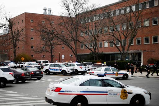 Joven condenado por planear tiroteo masivo en universidad de Ohio se muda a solo dos cuadras del campus pese a restricciones de un juez