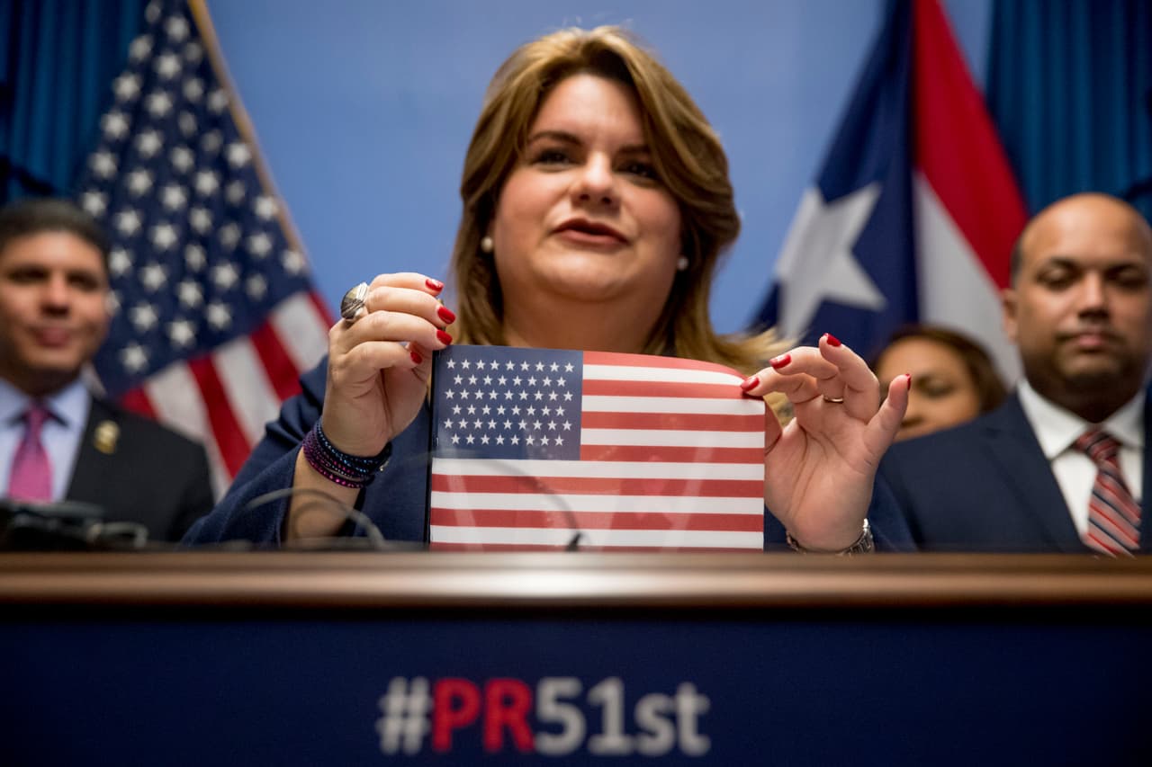 Terapias y cirugías prohibidas por ley para menores transgénero en Puerto Rico
