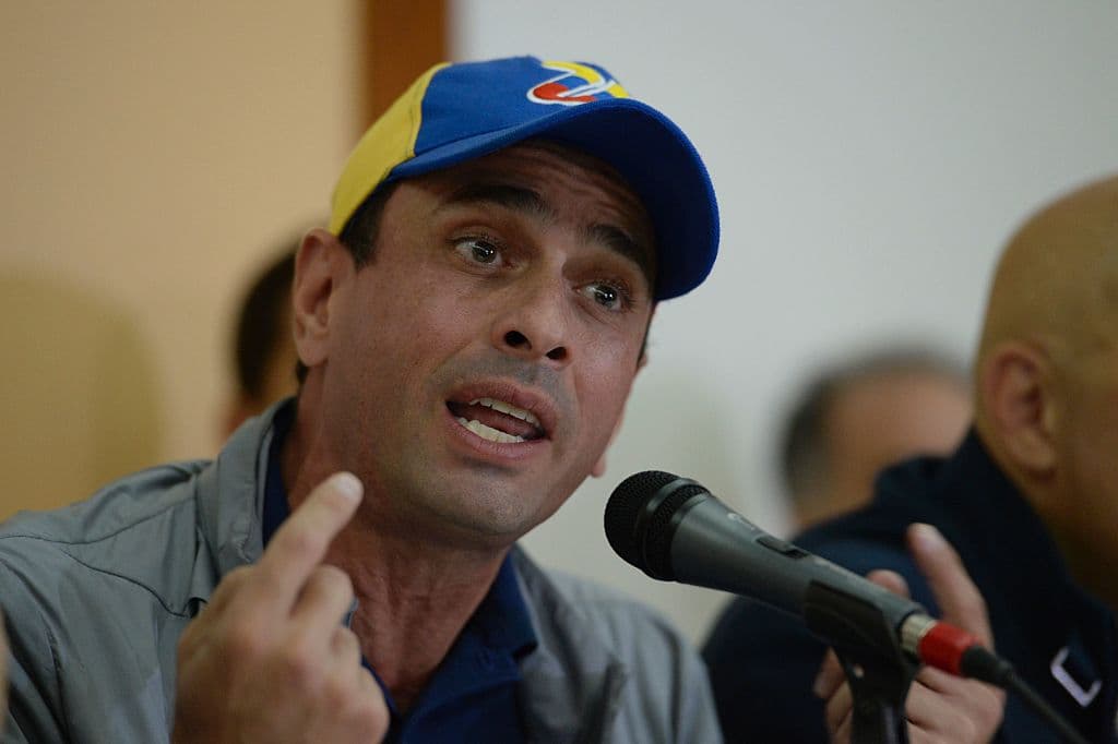 Oposición en Venezuela califica de "golpe de Estado" la decisión de suspender el revocatorio de Maduro