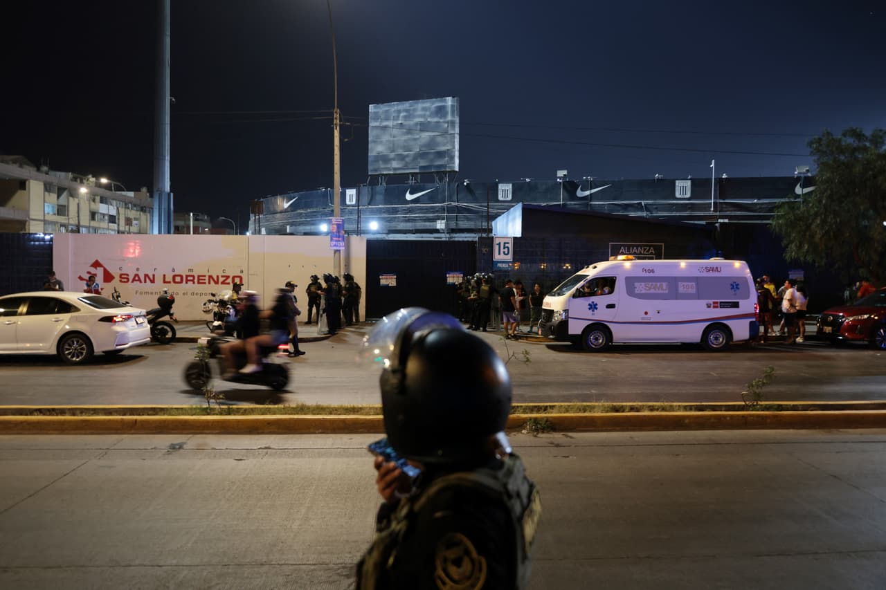 Incidente en estadio Alejandro Villanueva de Perú deja un muerto y 60 heridos