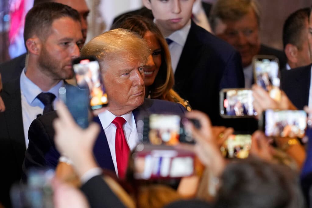 "Muchas voces conservadoras han olvidado el riesgo político y legal que significa Donald Trump para el partido republicano".