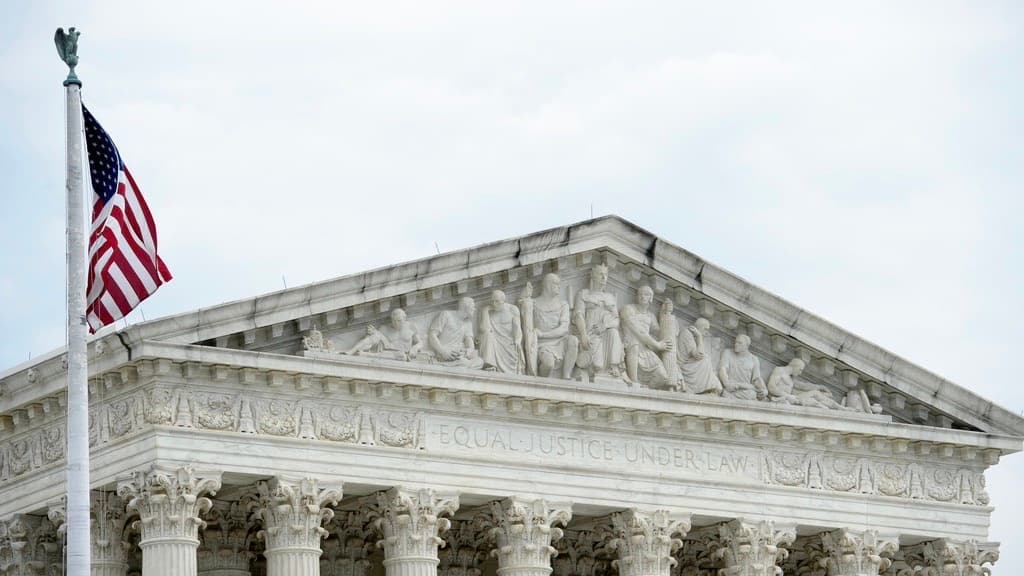 Las demandas colectivas: el último recurso para bloquear una política a nivel nacional tras fallo de Corte Suprema sobre ciudadanía