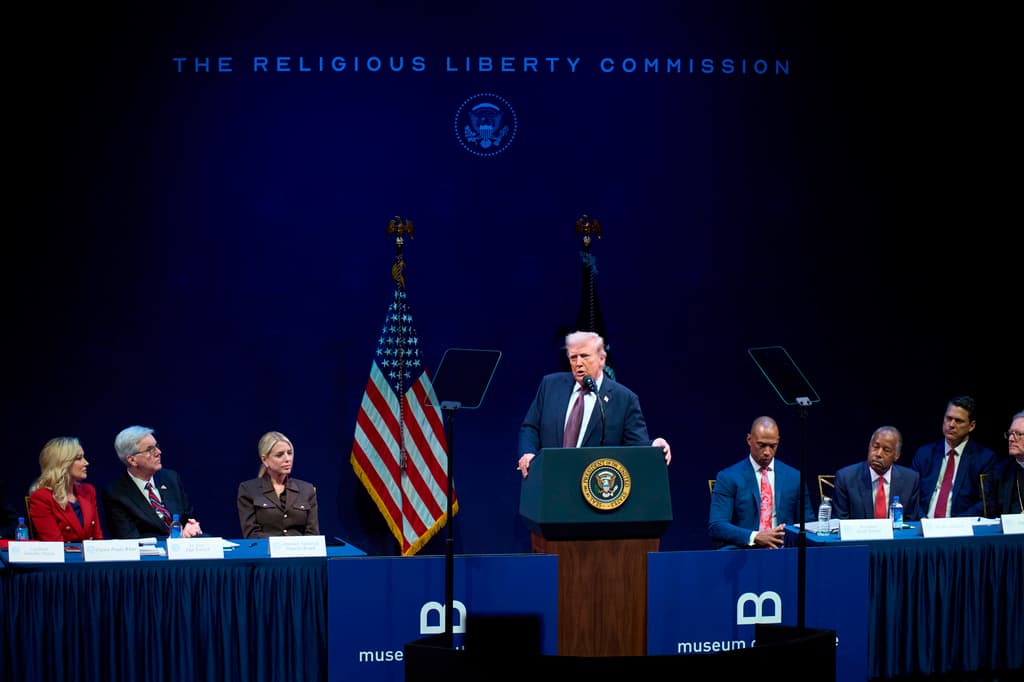 ¿Cuál es la propuesta de los asesores religiosos de Trump sobre la libertad de culto?