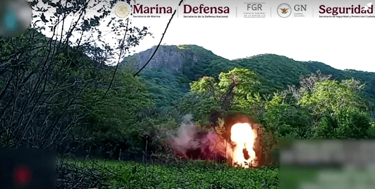 Tras localizar el campamento,
<b>lo neutralizaron, haciéndolo estallar</b>.