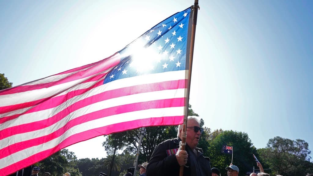 Por qué estos países advierten a sus ciudadanos de NO viajar a Estados Unidos