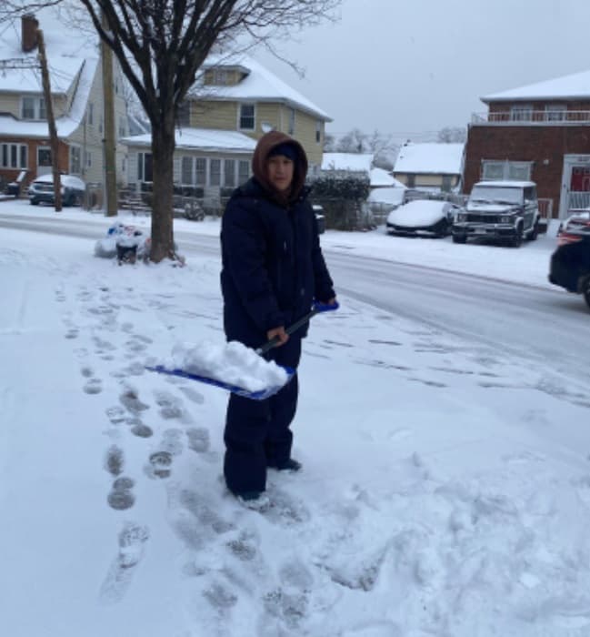 Los usuarios de Univision compartieron la vista de la nieve desde sus apartamentos o casas.