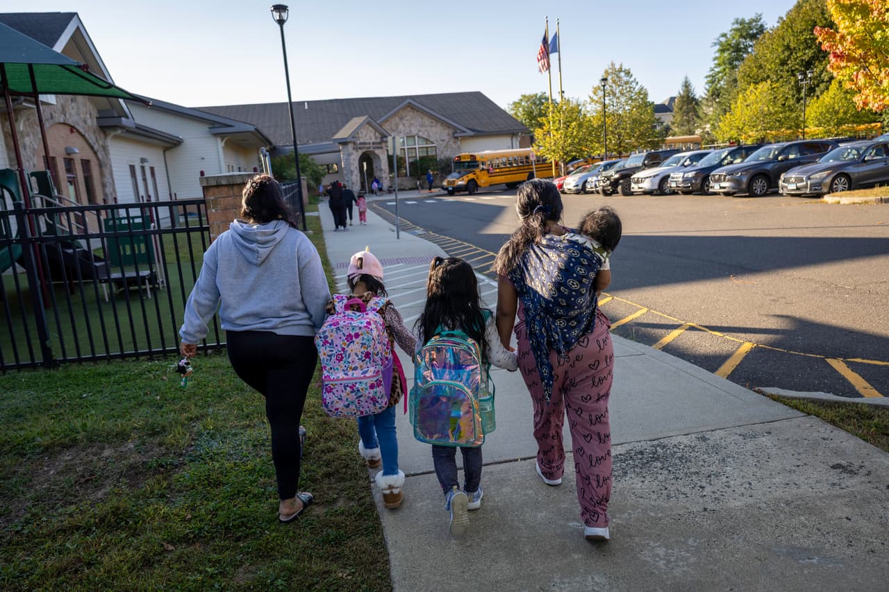 Unos 44 mil niños están en riesgo de deportación en el norte de Texas, según un estudio