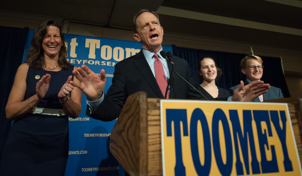 <b><a href="http://www.toomey.senate.gov/">Toomey, Patrick Joseph, por Pennsylvania</a></b>: 60,050 dólares.
<br>