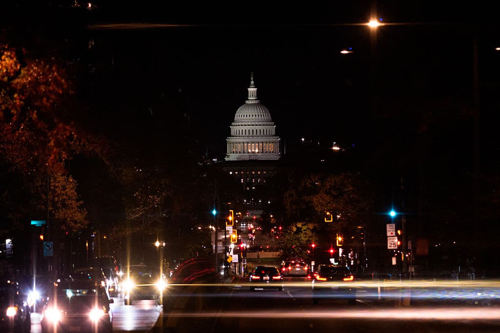 Senado aprueba proyecto para poner fin al cierre de gobierno más largo de la historia: pasa a la Cámara de Representantes