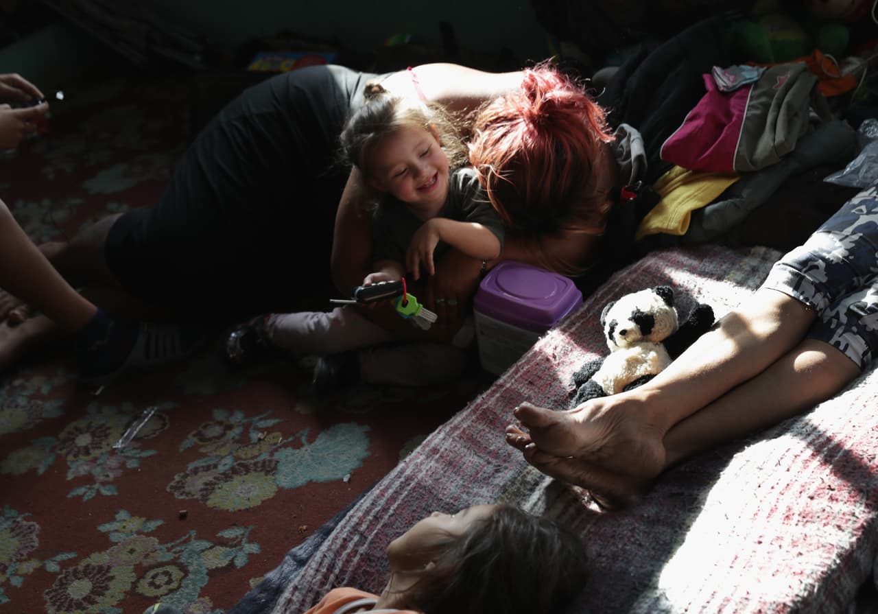 Una resolución judicial prohíbe al alcalde de Tijuana hacer comentarios negativos sobre los migrantes