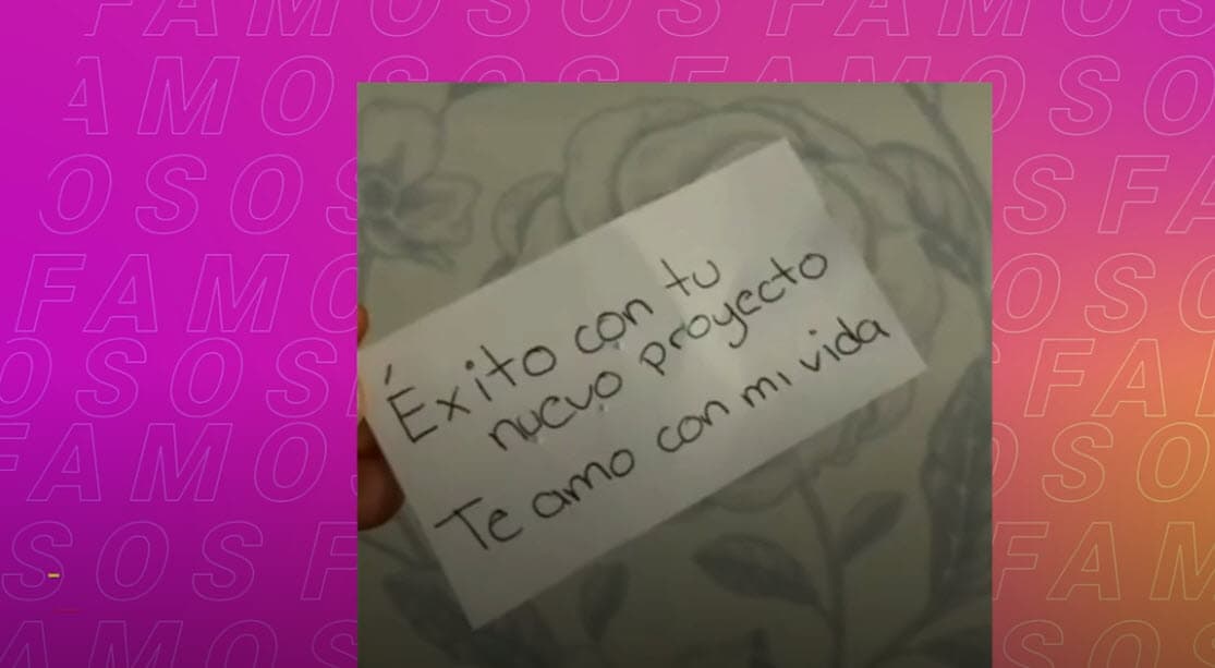 "Éxito con tu nuevo proyecto. Te amo con mi vida", decía el recado.