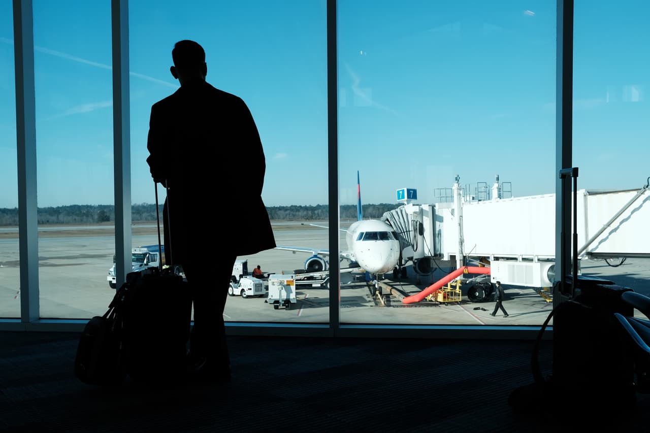 Las advertencias del gobierno de Estados Unidos para los ciudadanos que deseen viajar al extranjero han tenido un importante cambio en este 2022, especialmente
<a href="https://www.univision.com/noticias/mundo/ucrania-avanza-rusia" target="_blank">tras la invasión de Rusia a Ucrania</a>, el pasado 24 de febrero.
<br>
<br>El sitio 24WallSt.com analizó los avisos del Departamento de Estado y, para finales de septiembre de 2022, estos son los que tienen un aviso de viaje de nivel 4 permanente, lo que significa “no viajar”.