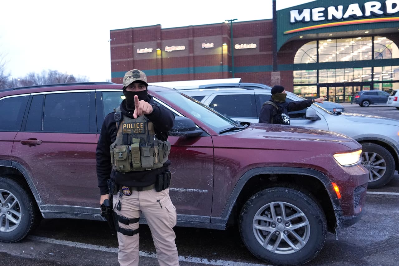 Más de 570,000 arrestos migratorios con Trump: Una cifra que equivale a vaciar ciudades enteras