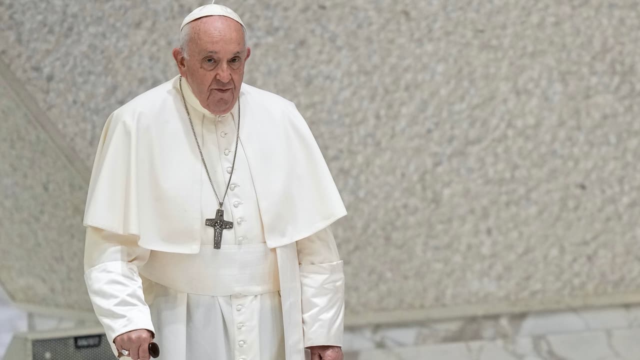 El papa Francisco crítica por "retrógrados" a sectores conservadores de la Iglesia católica de EEUU