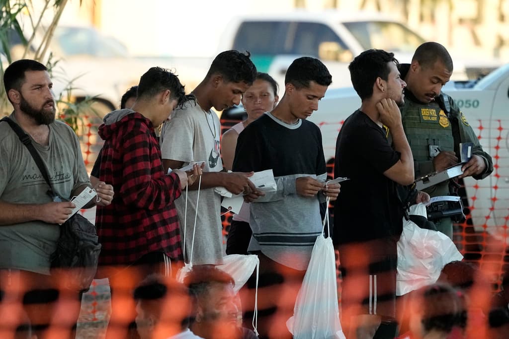 Asilos falsos y frívolos: las estafas de inmigración donde también participan abogados