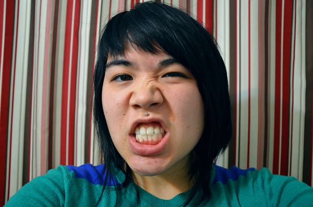 Piercing Medusa: cuidados y procedimientos