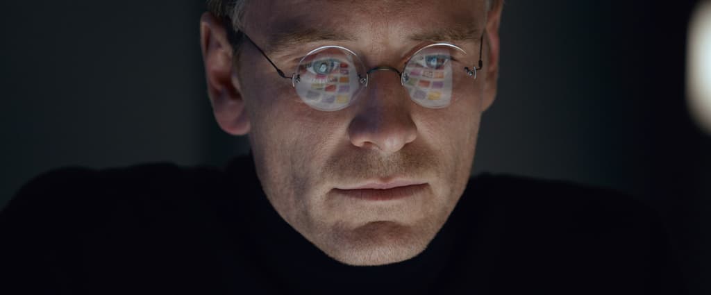 Mira a Michael Fassbender como Steve Jobs en el primer tráiler de la biopic
