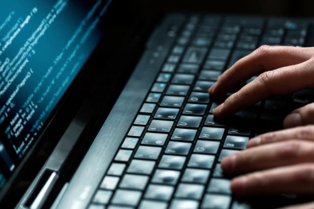 El FBI advierte a los usuarios de Microsoft Outlook, OneDrive y Teams sobre una estafa de phishing