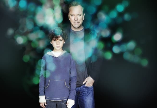 Crítica de Touch 1x01: el regreso de Kiefer Sutherland