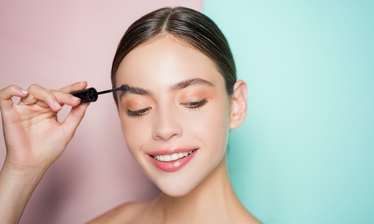 7 productos económicos para crear un efecto microblading: puedes hacerlo en casa