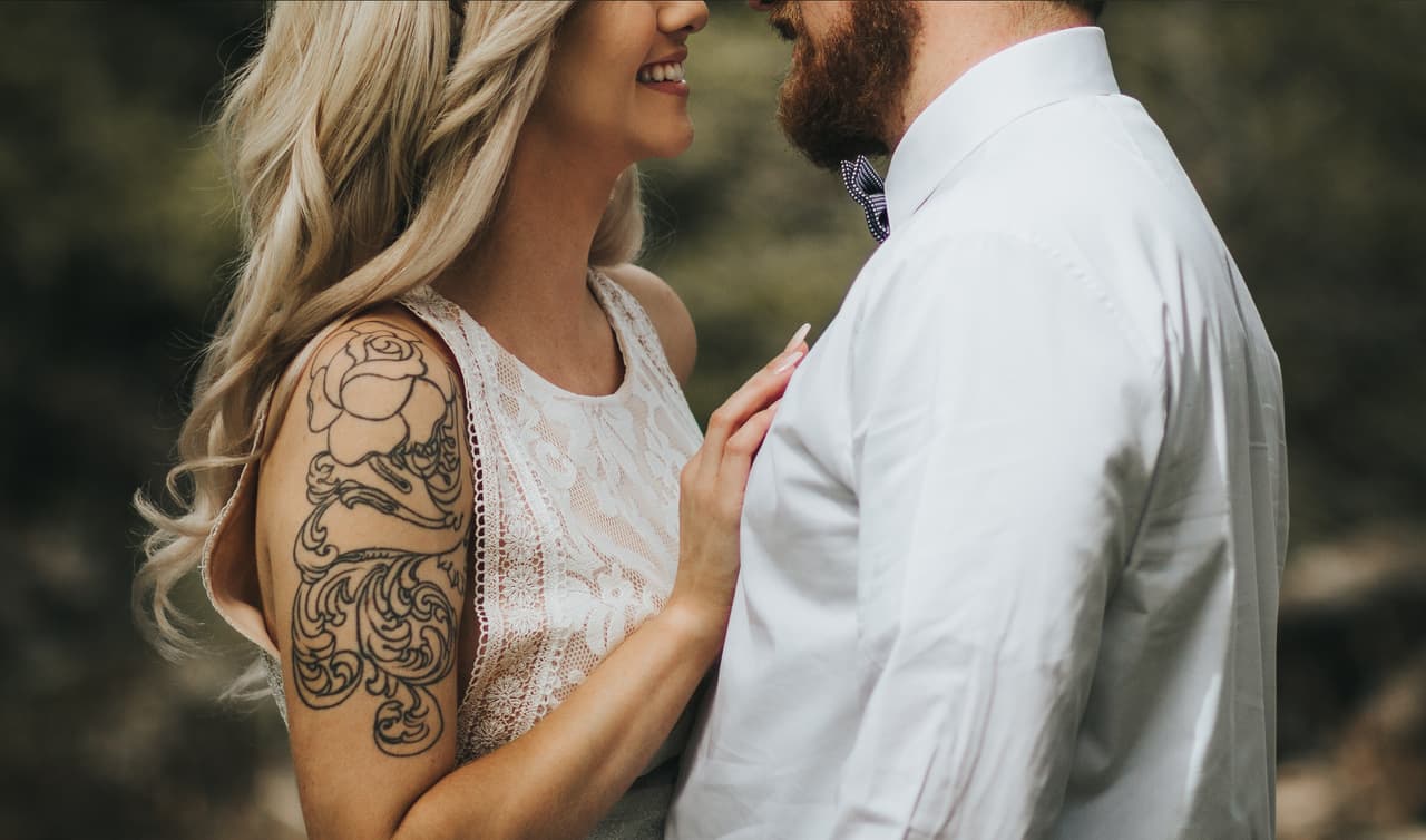 15 tatuajes románticos y discretos para las parejas que estarán juntas para siempre