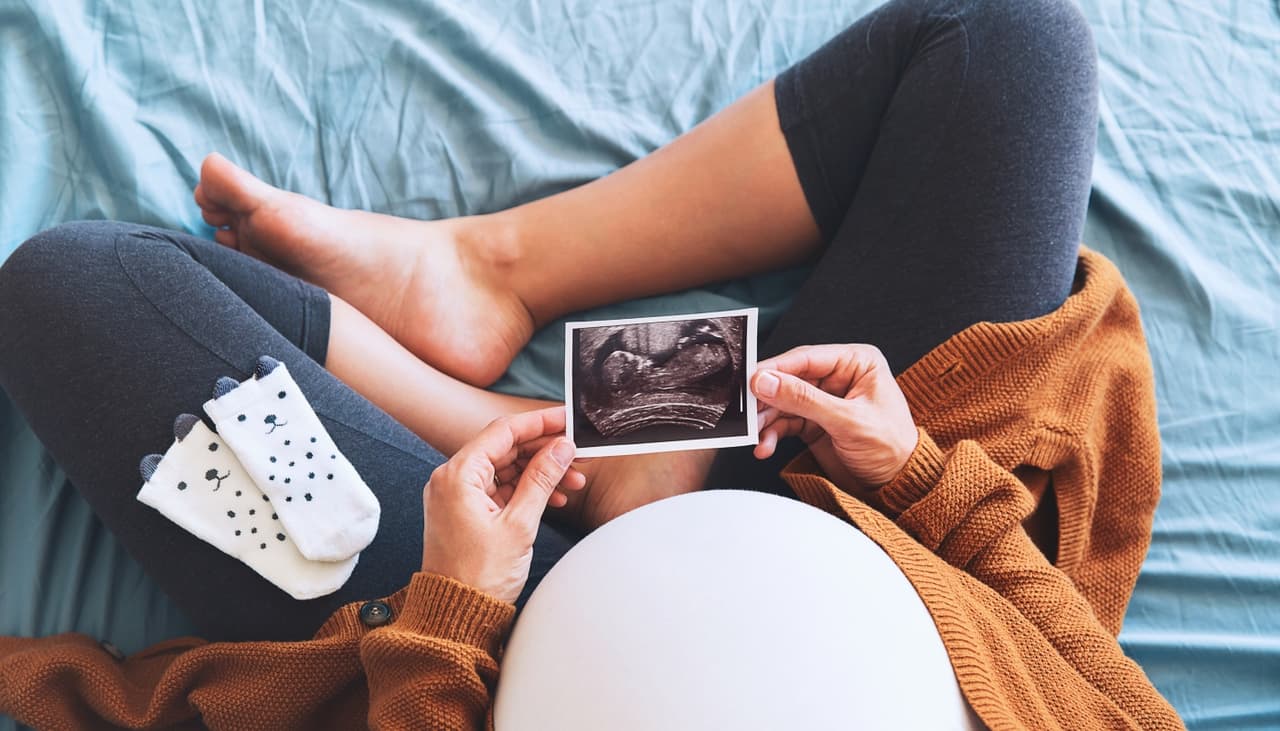 Podrás ahorrar un montón en el ajuar del bebé si evitas estos 8 artículos innecesarios