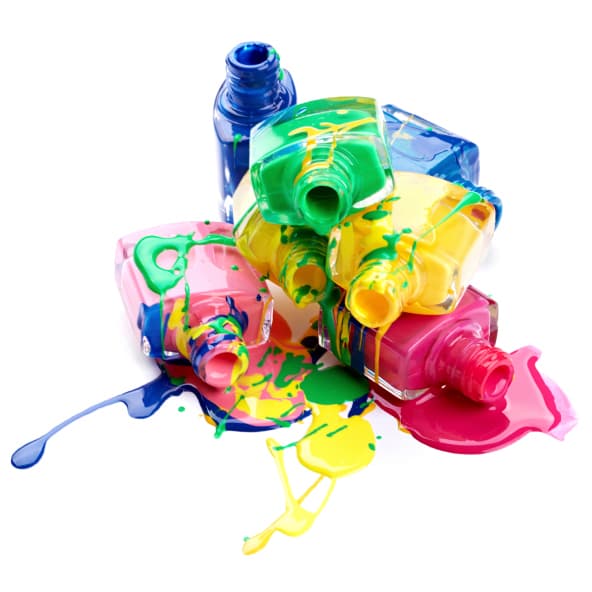 7 colores de esmalte que te harán lucir instantáneamente bronceada