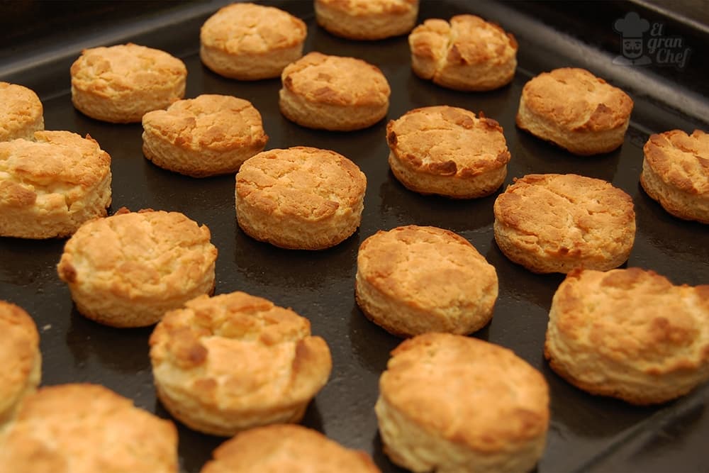 Recetas de scones que alegrarán tu tarde