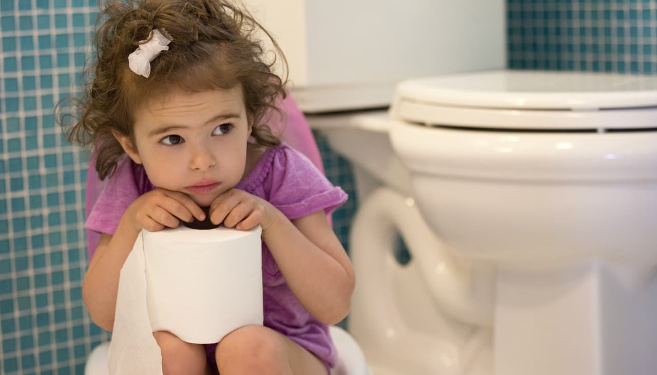 Las niñas pequeñas pueden sufrir candidiasis debido a un descuido muy común ¡evítalo!