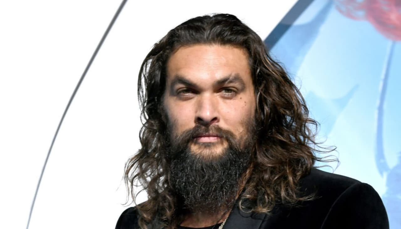 ¡Arrestan a Jason Momoa por "alterar el orden"! El cargo confirma que sigue siendo un héroe