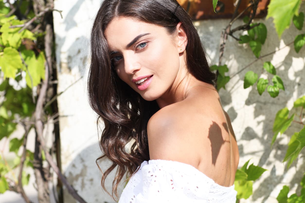 Los 5 aceites naturales más afectivos para hacer crecer tu cabello, pestañas y cejas