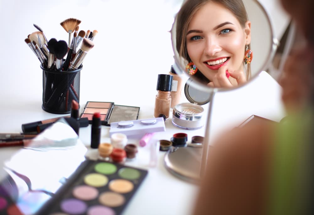 Iluminador en crema, polvo o barra: descubre el mejor para ti y conoce sus diferencias