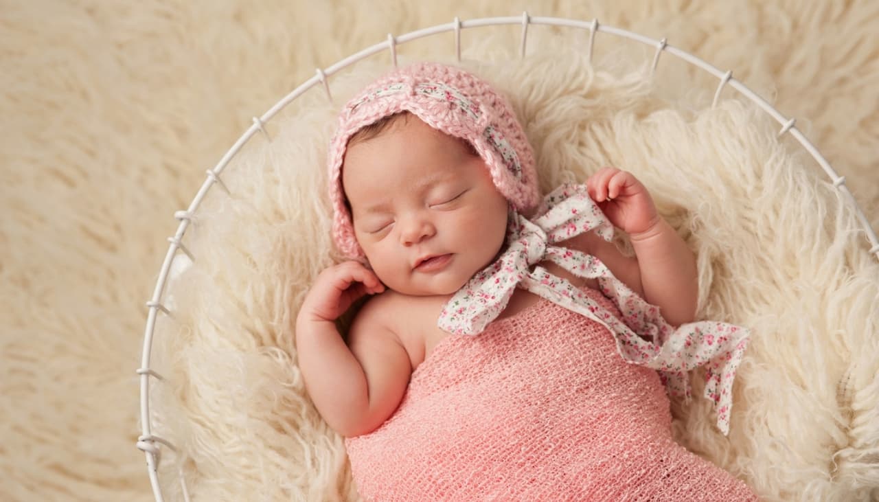 17 nombres retro para niña: originales, hermosos y con un gran significado