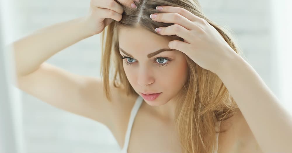 ¿Pelo graso en la raíz y seco en las puntas? Aprendé cómo cuidarlo con estos tips