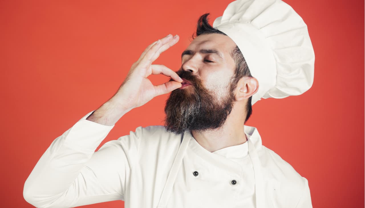 Descubre los diplomados de gastronomía en línea que te convertirán en el próximo chef estrella