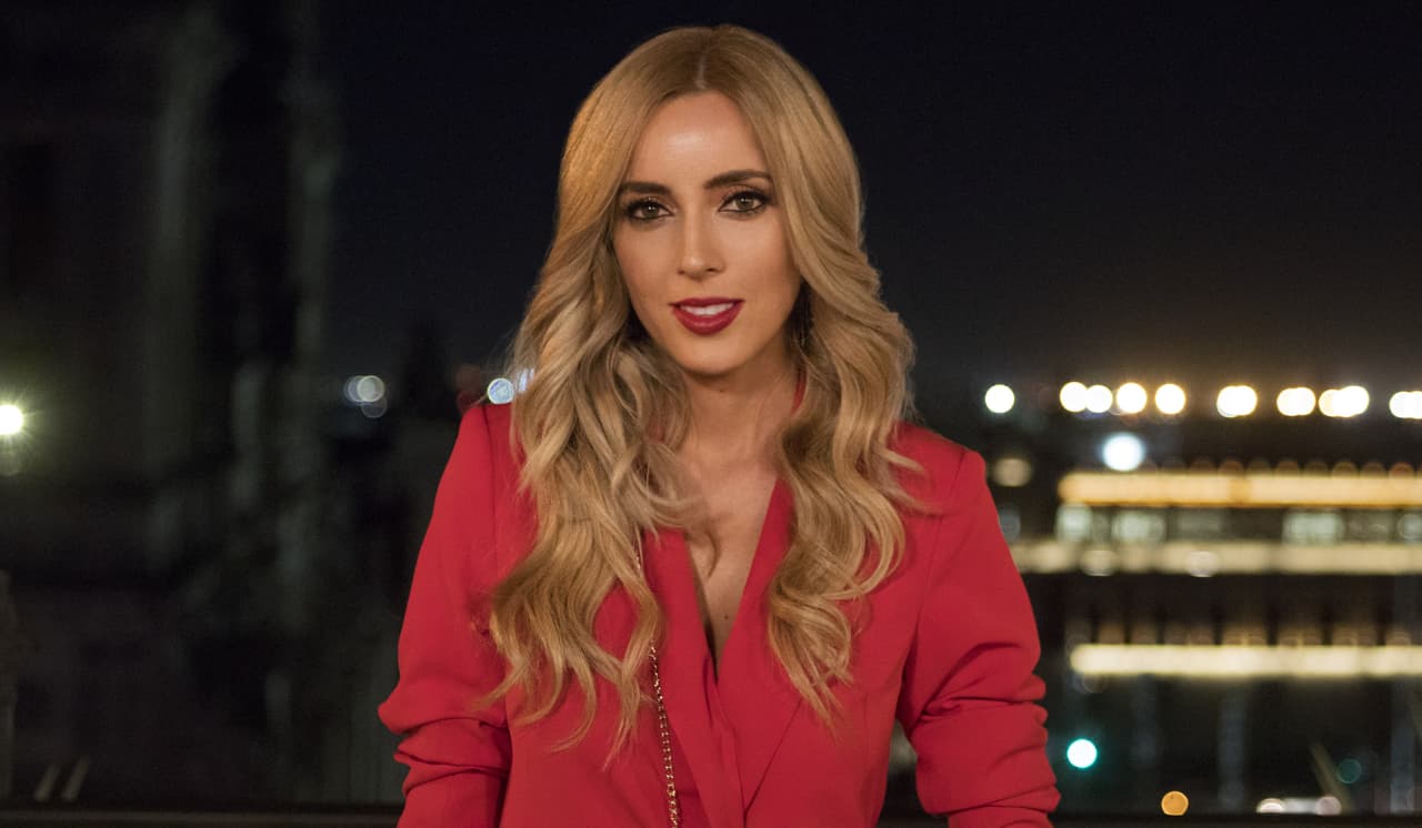 Shanik Aspe tiene los mejores trucos de moda para lucir unas piernas largas y estilizadas